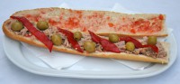 /album/fotogaleria-bocadillos/bocadillo-atun-olivas-pimientos-morron-pr-122-jpg/